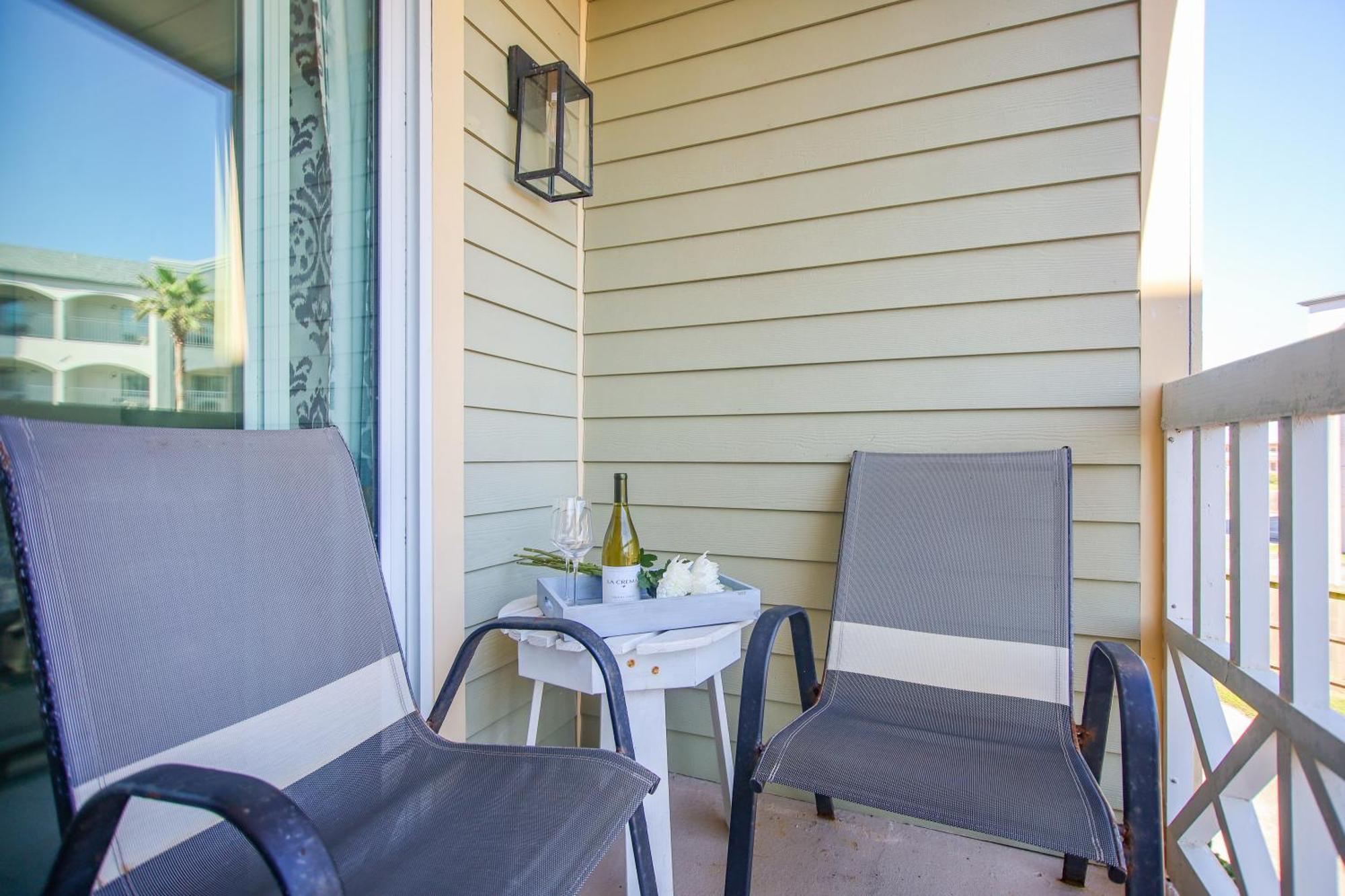 Sea-Renity Heated Pools Steps To The Beach Galveston Exteriör bild