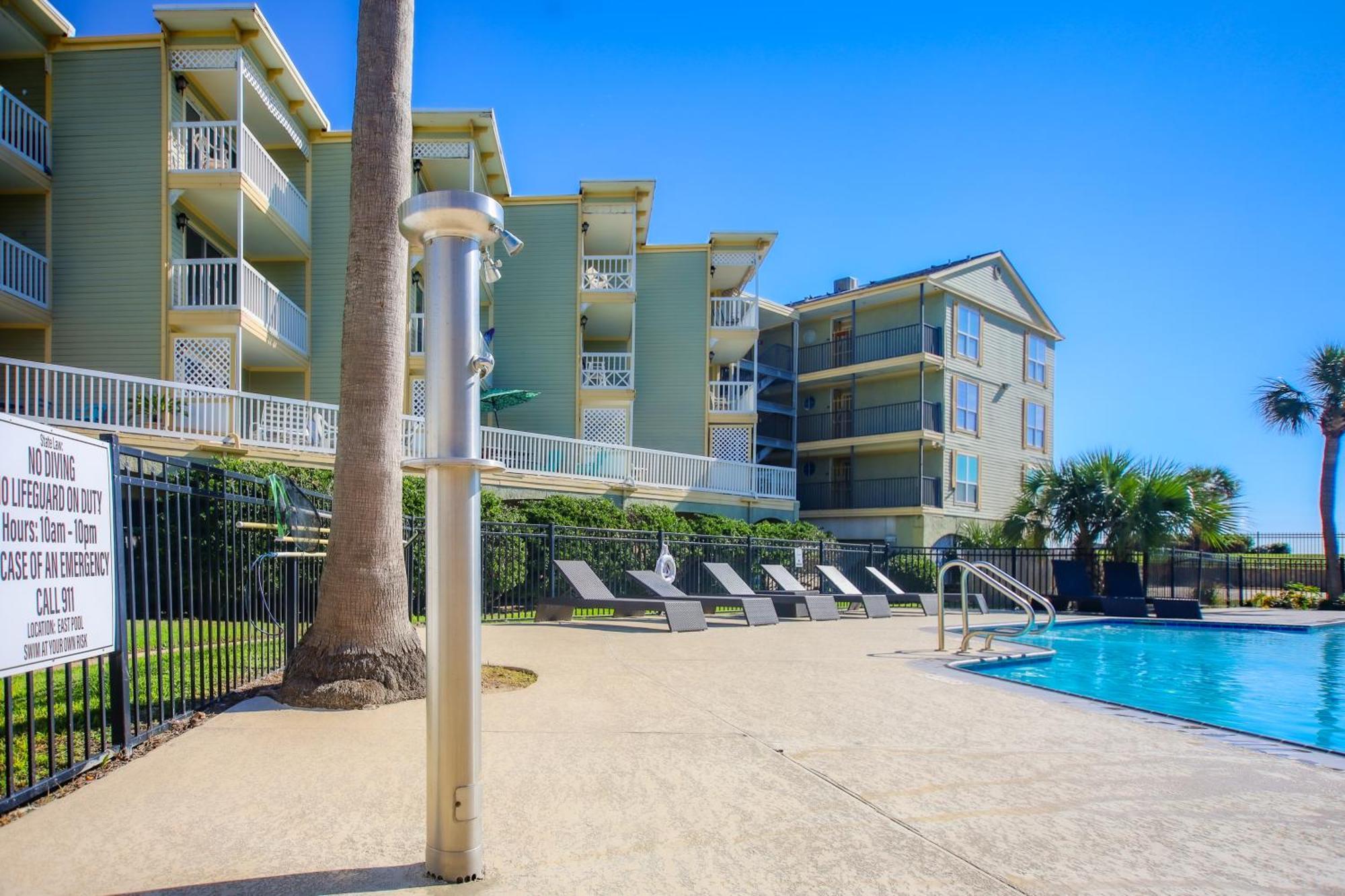 Sea-Renity Heated Pools Steps To The Beach Galveston Exteriör bild